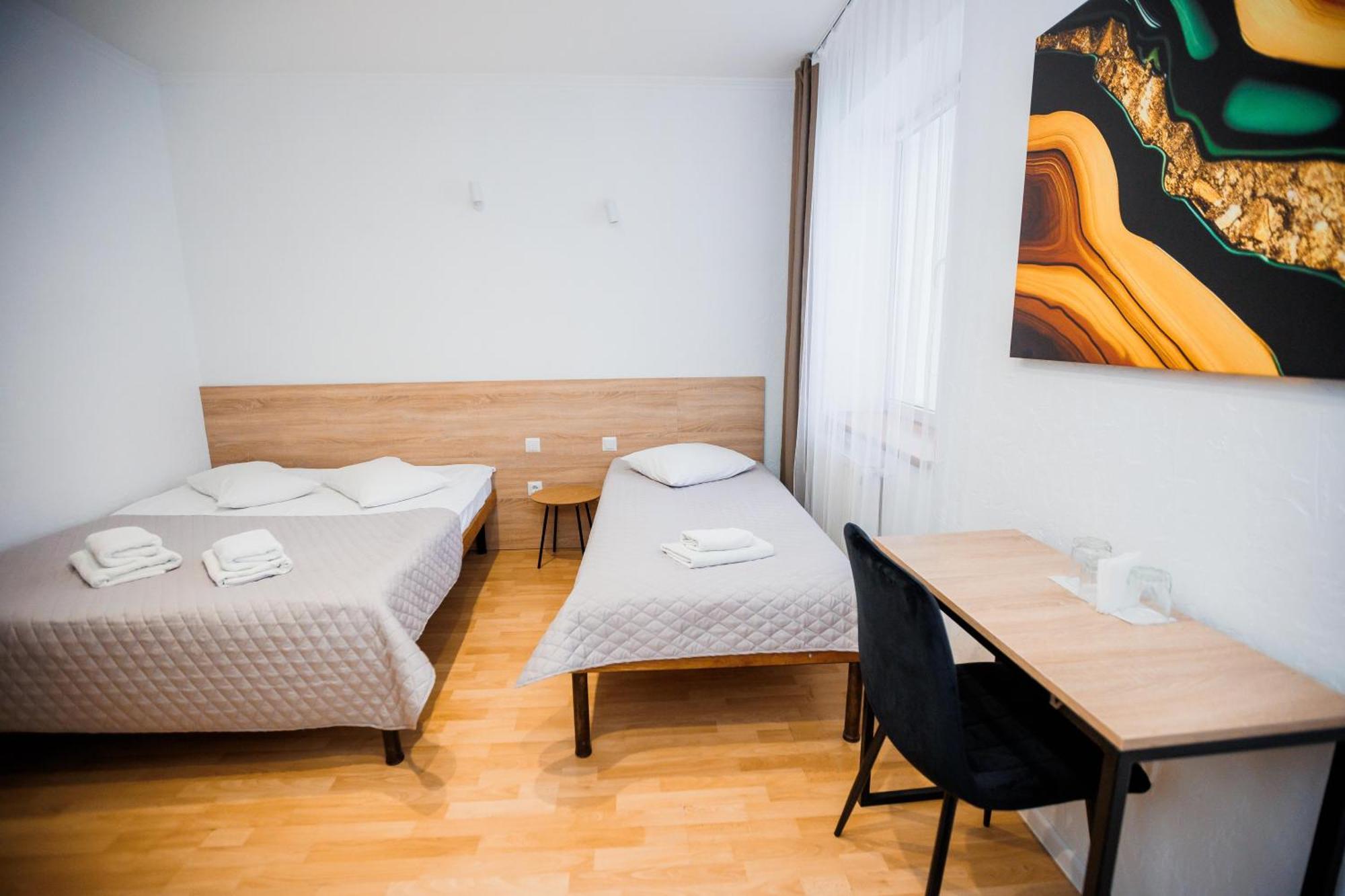 Staryi Krakiv Hotel Лвив Екстериор снимка