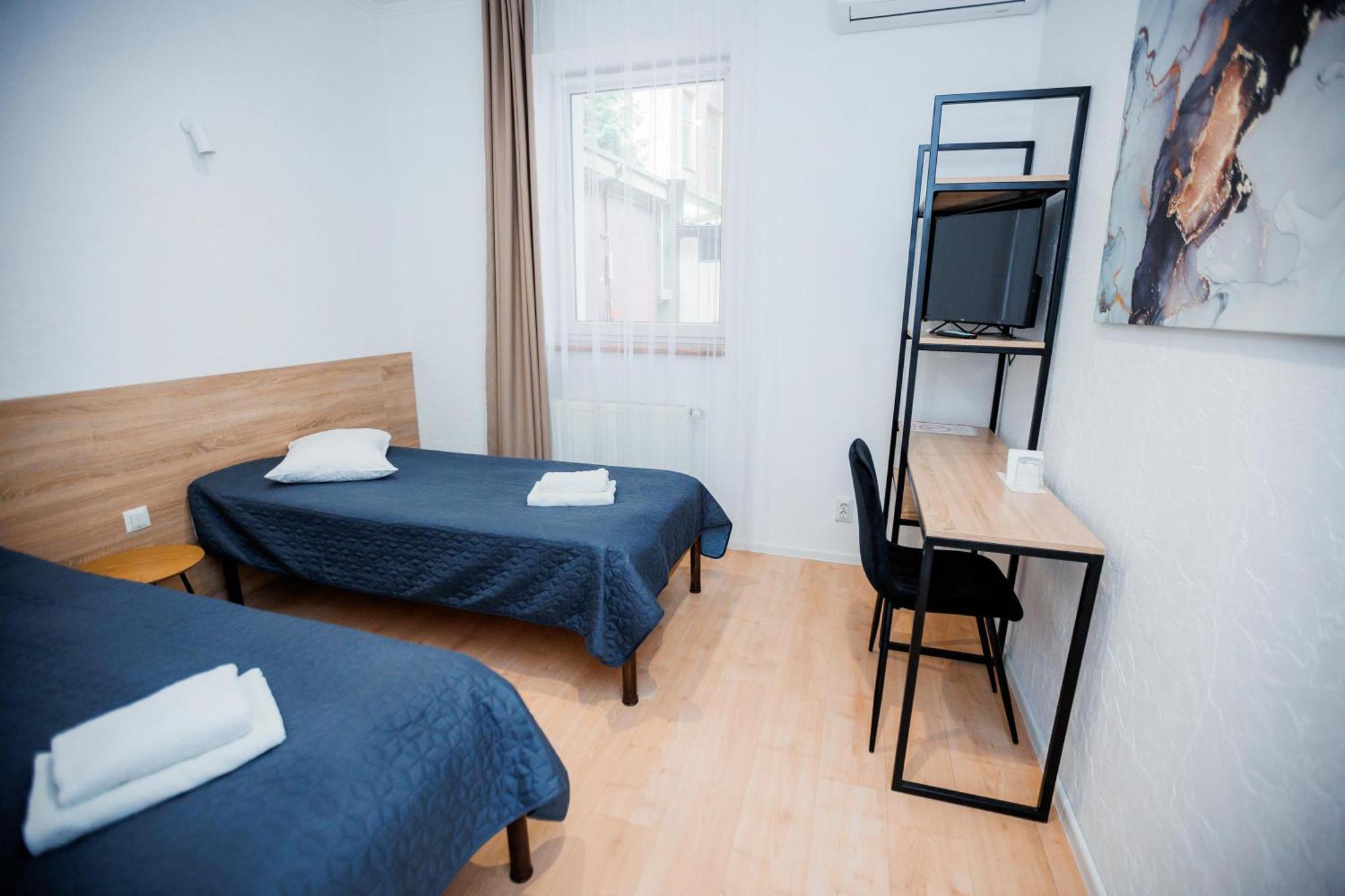 Staryi Krakiv Hotel Лвив Екстериор снимка