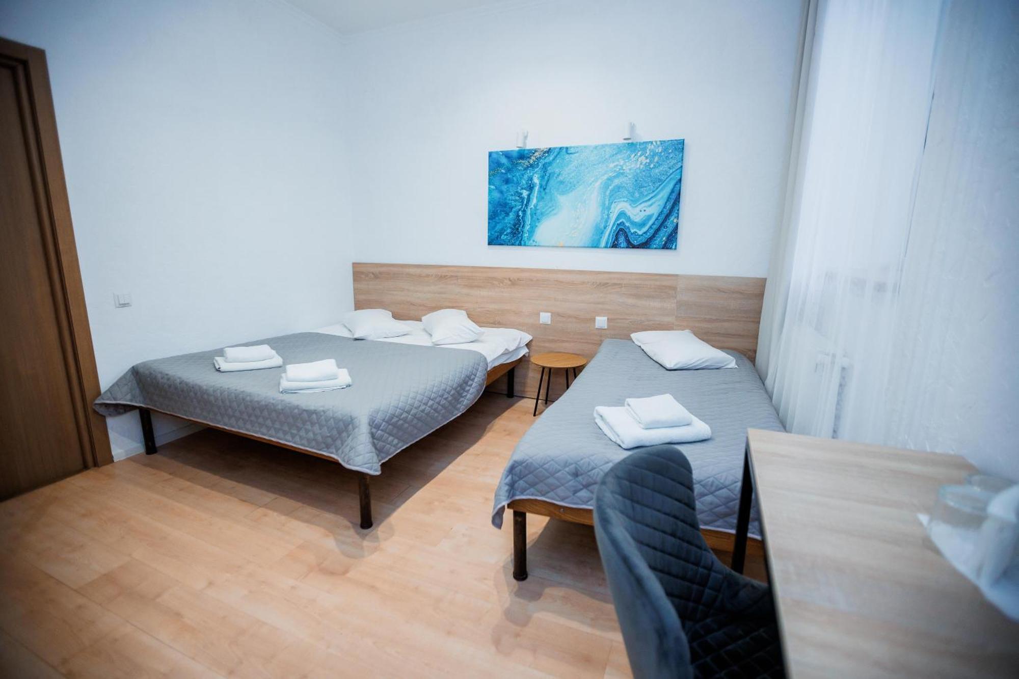 Staryi Krakiv Hotel Лвив Екстериор снимка