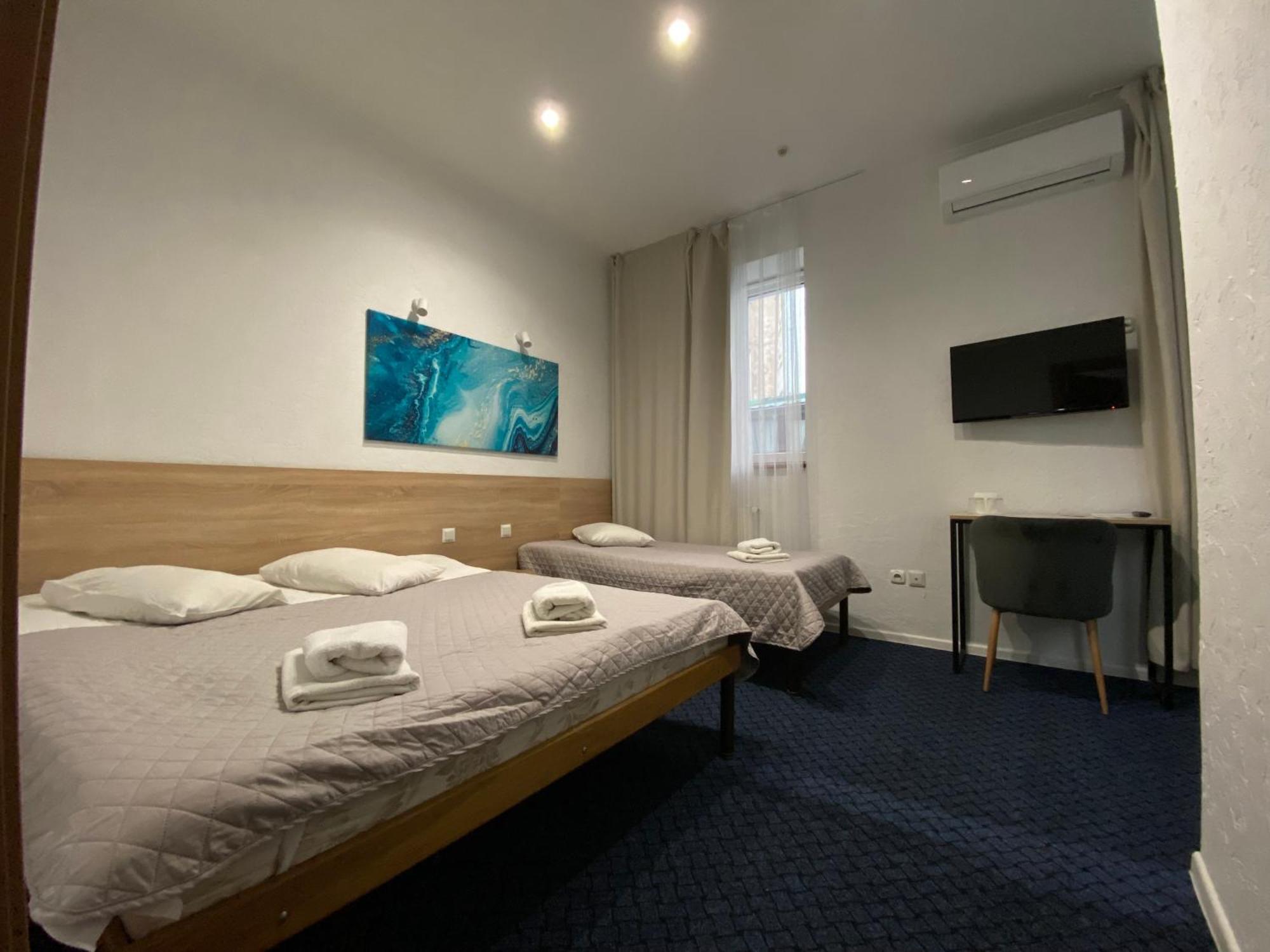 Staryi Krakiv Hotel Лвив Екстериор снимка